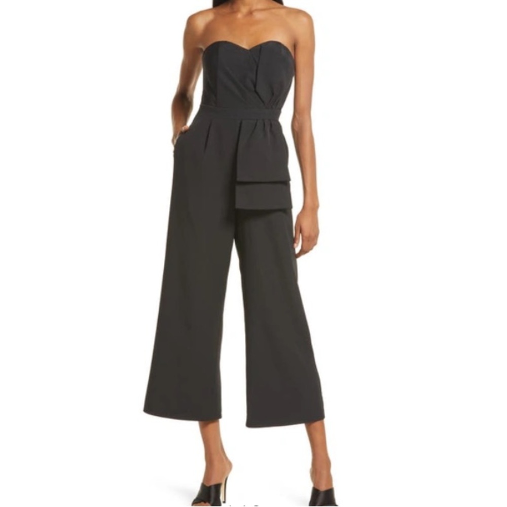 Lulus XS Won a ♥️ Black Strapless Wideleg Jumpsuit with Bow